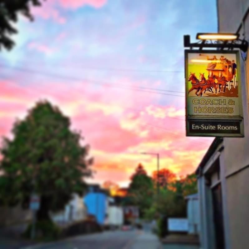 The Coach And Horses Inn Chepstow Exterior foto