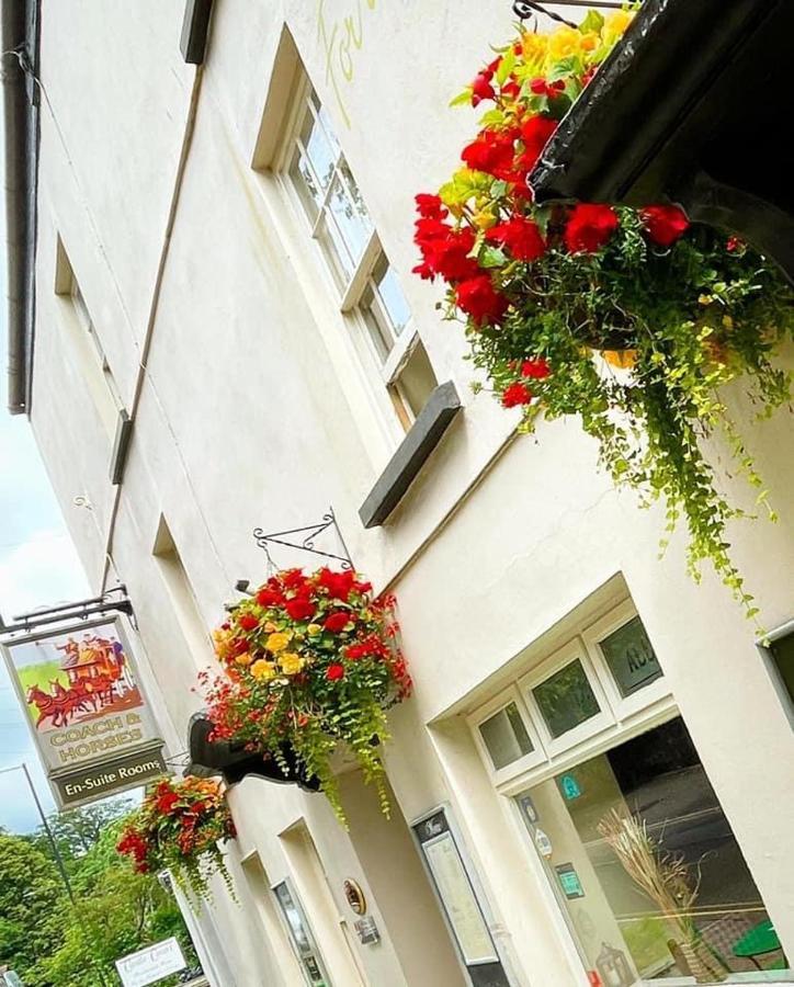 The Coach And Horses Inn Chepstow Exterior foto