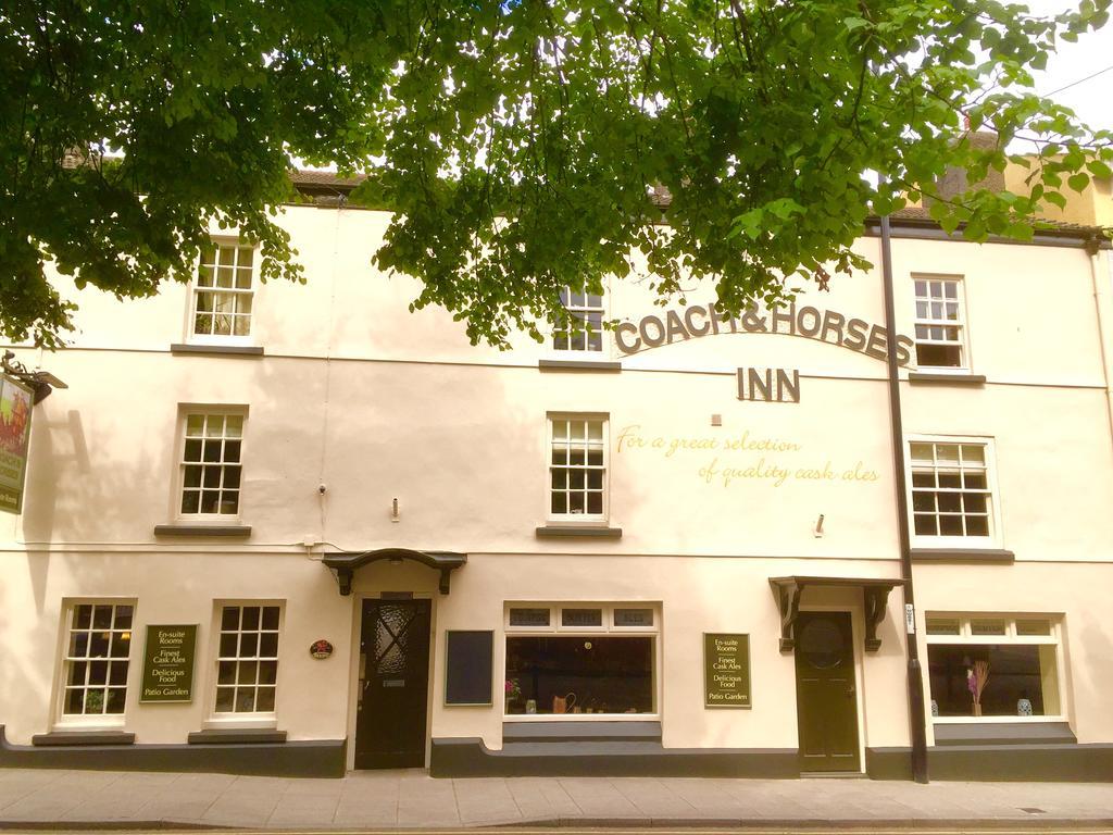 The Coach And Horses Inn Chepstow Exterior foto